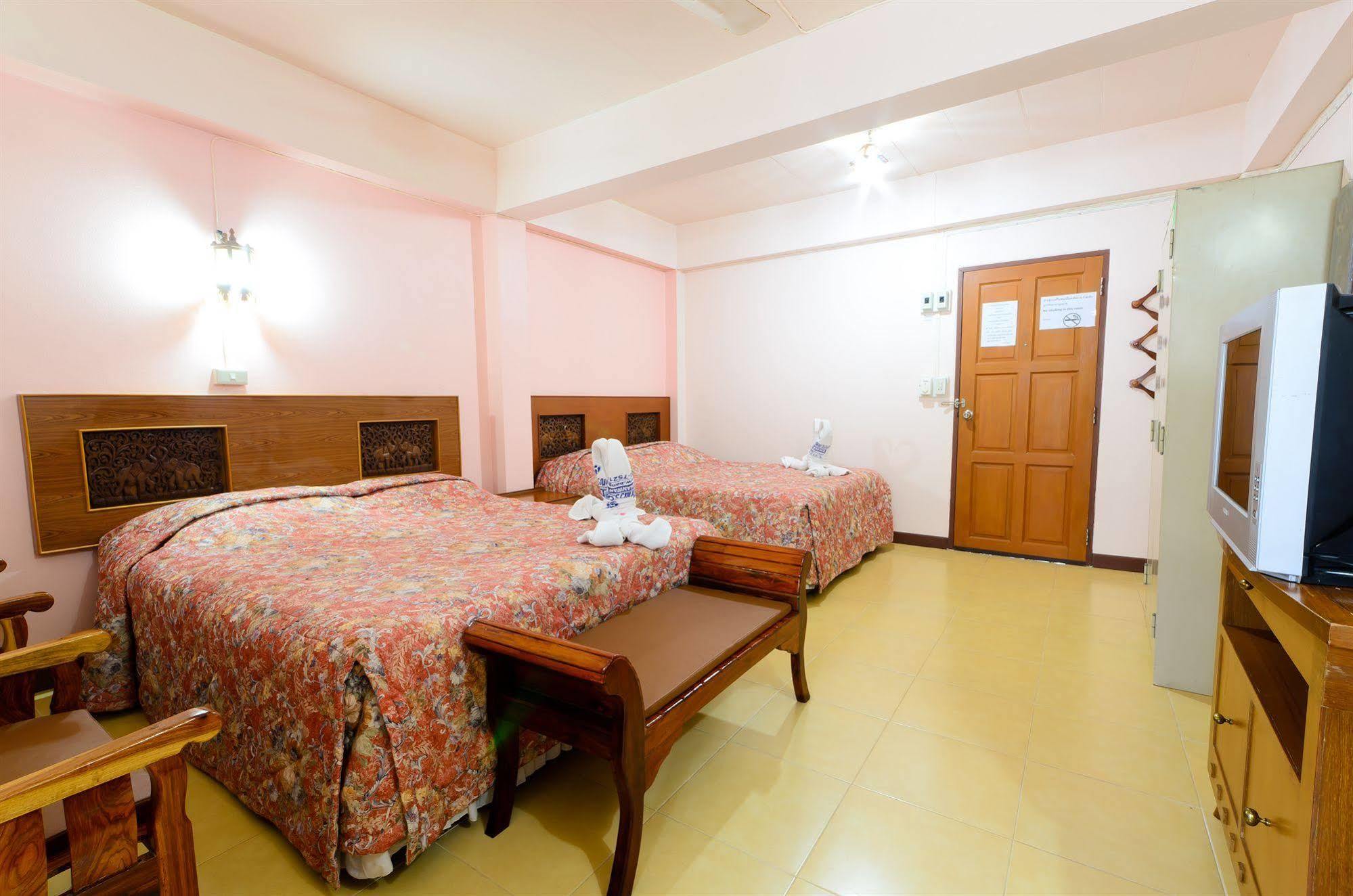 Sananwan Beach B&B Bang Saphan Noi Exterior foto