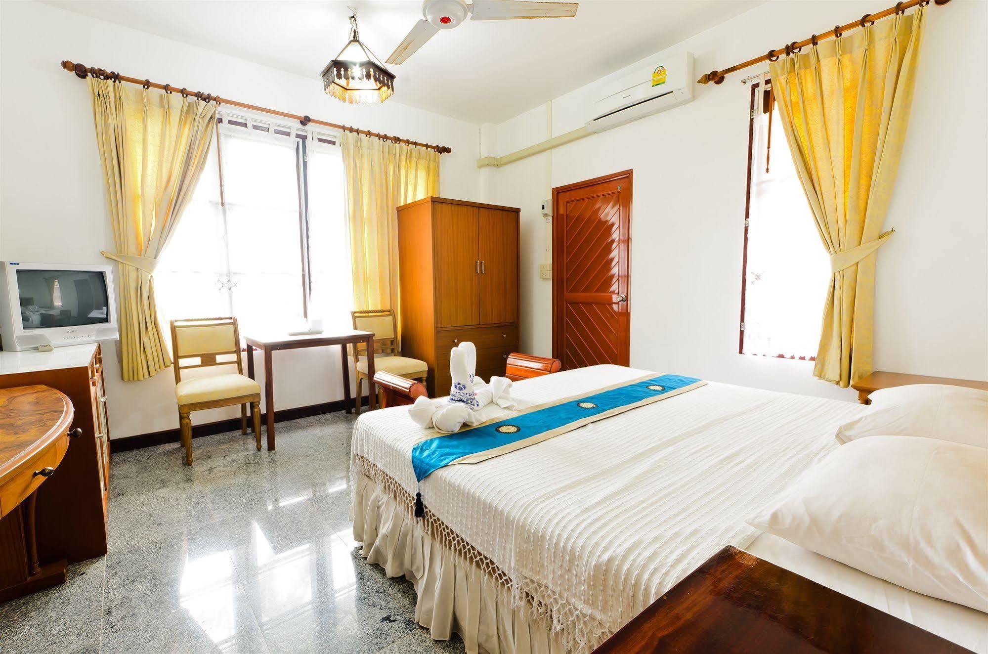 Sananwan Beach B&B Bang Saphan Noi Exterior foto