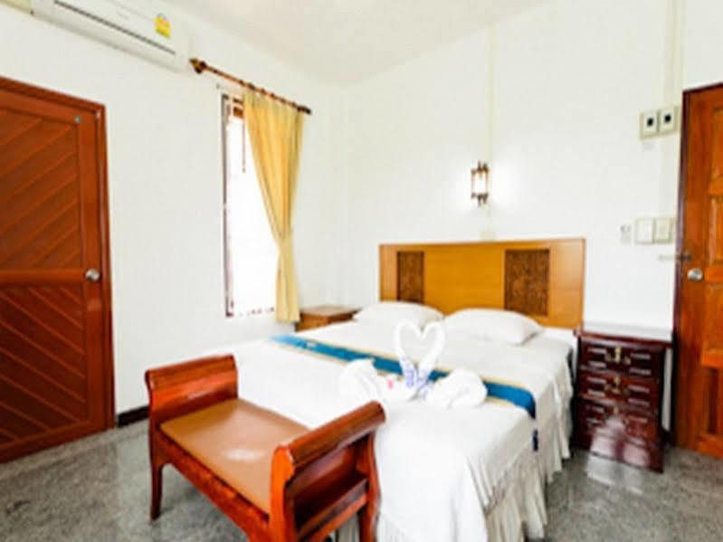 Sananwan Beach B&B Bang Saphan Noi Exterior foto